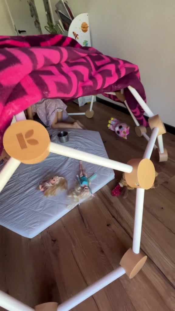 Kletterdom – Kindaholz Kletterspielzeug Video